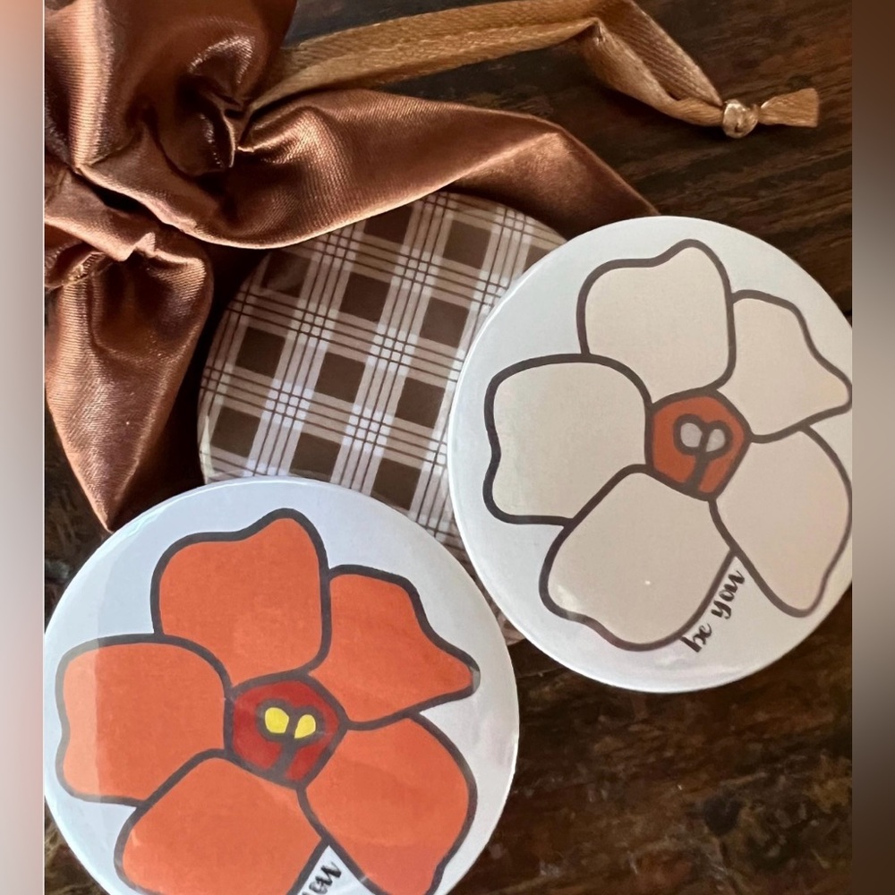 Set of 3 Puakenikeni and Palaka print button purse mirrors with satin pouches